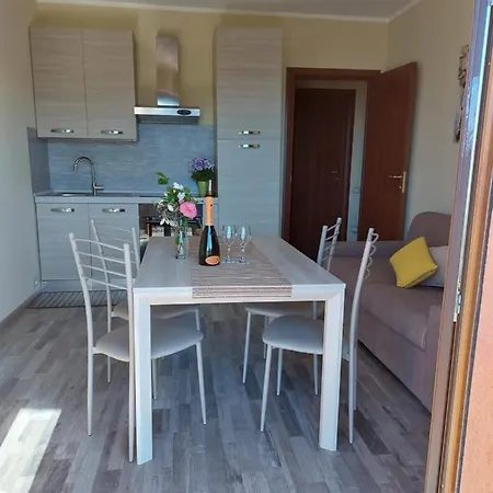 Lejlighed Piccolo Lago La Vacanza Da Sogno